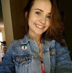 Meet your Posher, Destiny